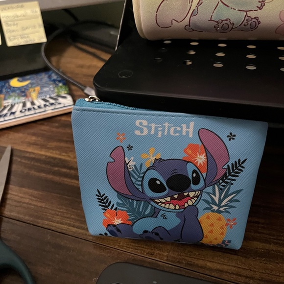 Stitch bundle - Picture 3 of 7